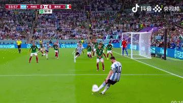 世界杯上梅西的眼泪,梅西世界杯把回忆留给自己