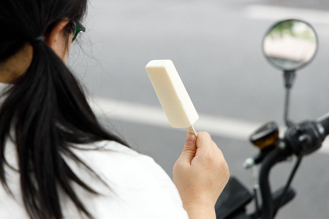 不要随便在便利店买雪糕,不要随意拿没见过的雪糕