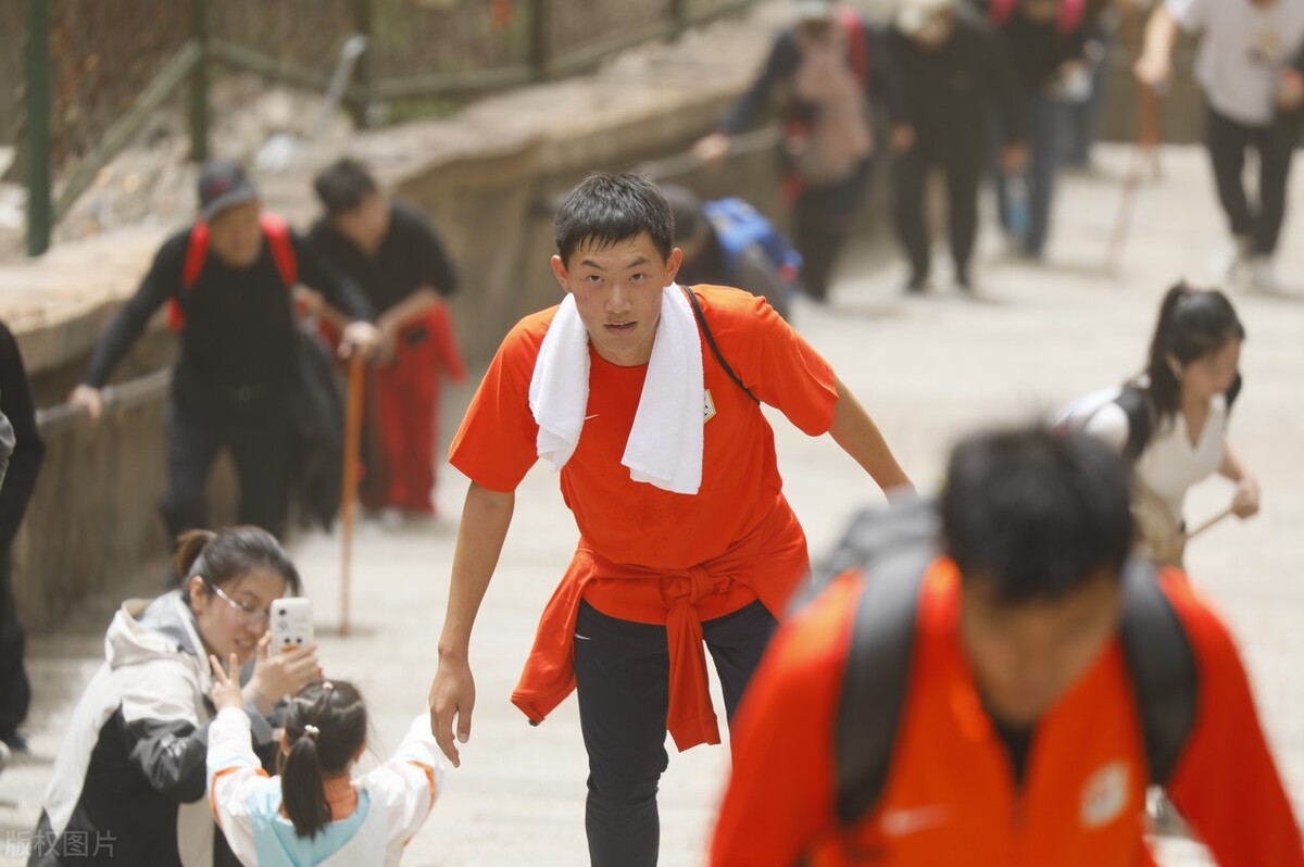 山东泰山队中超开幕式,2021中超联赛泰山队赛前发布会