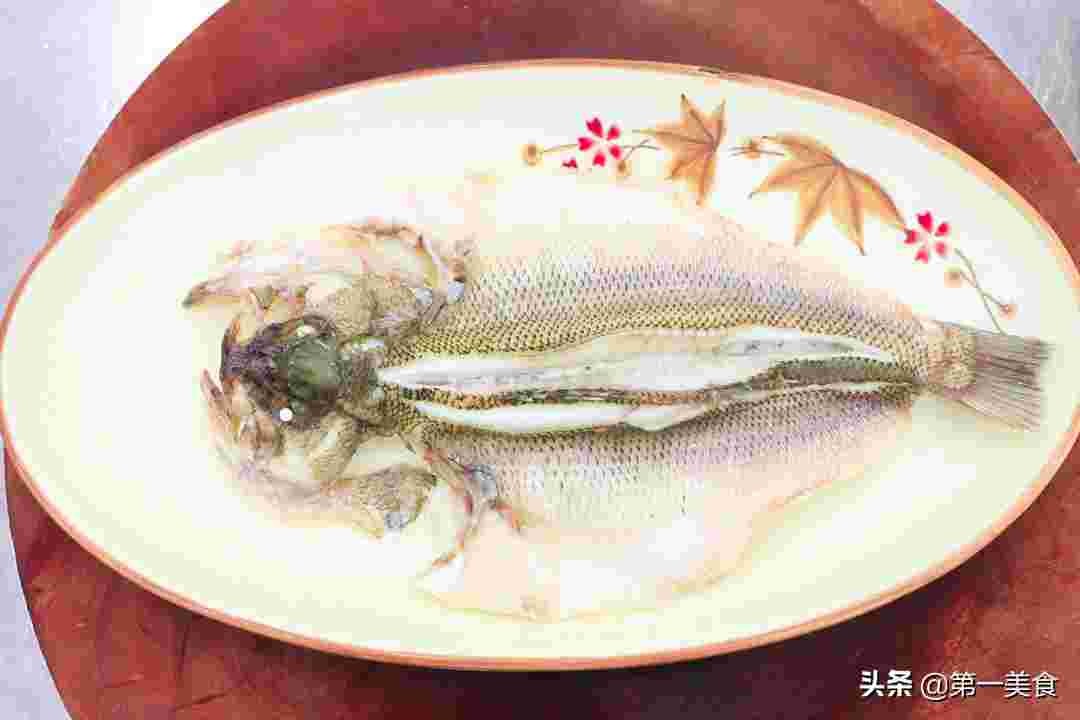 锌元素的食物对人有何益处,锌的摄入主要靠什么食物