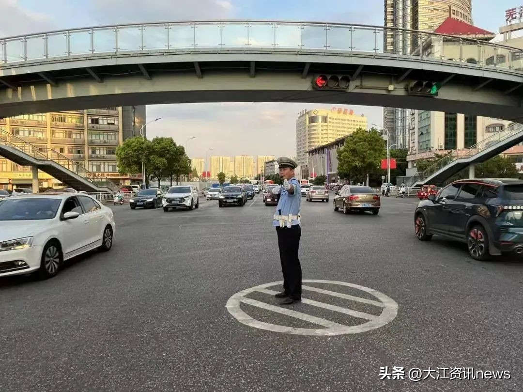 公安便民举措服务群众,芜湖公安服务平台电话