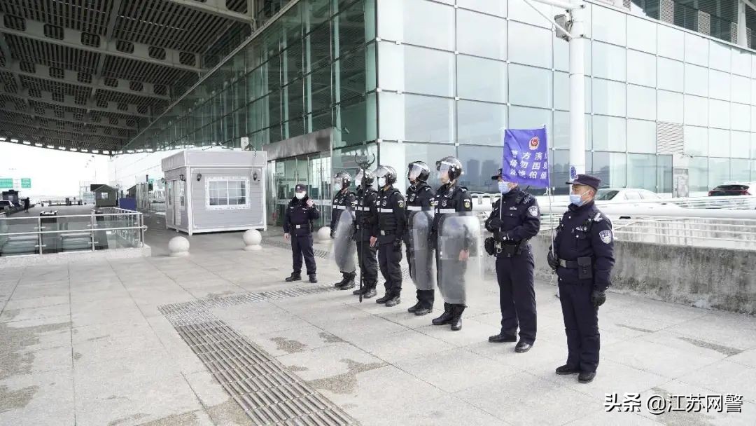 护航新征程忠诚铸警魂,勇毅护航新征程成都公安