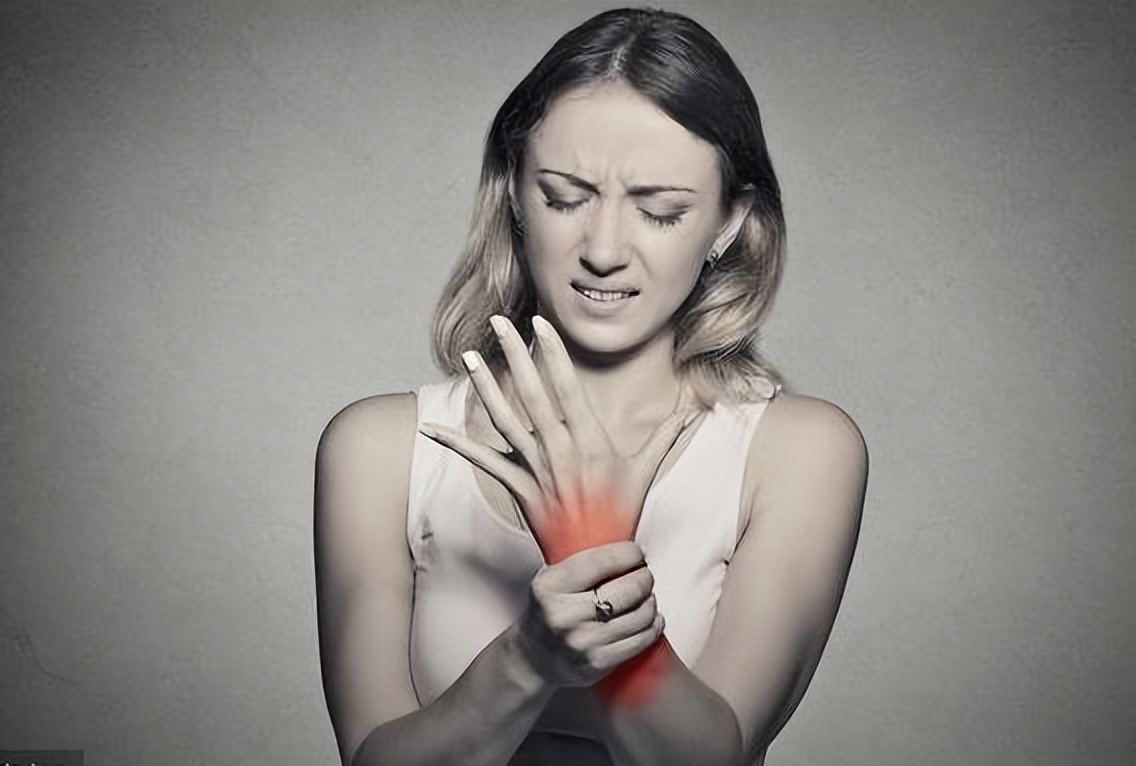 手指得了类风湿，自我疗法就能缓解