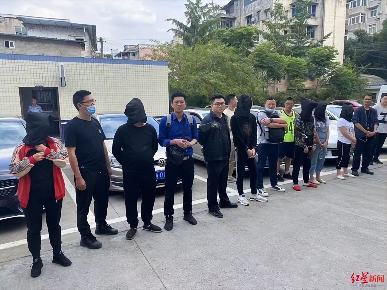 2亿元网络赌博大案告破：服务器设在国外，10万余人线上参赌