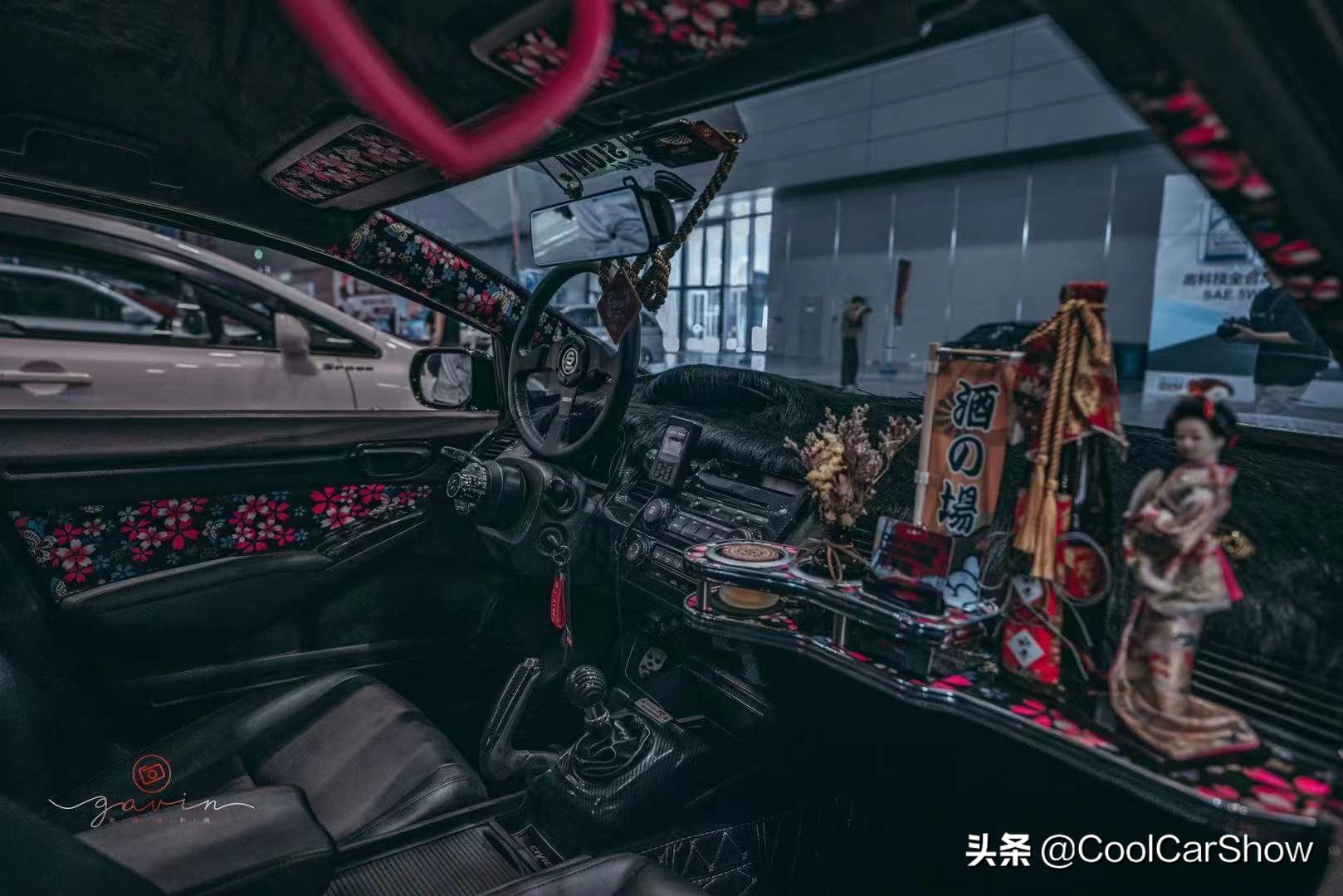 从姿态到竞技，AT换MT，这位车友是如何被八代思域“毒害”的？