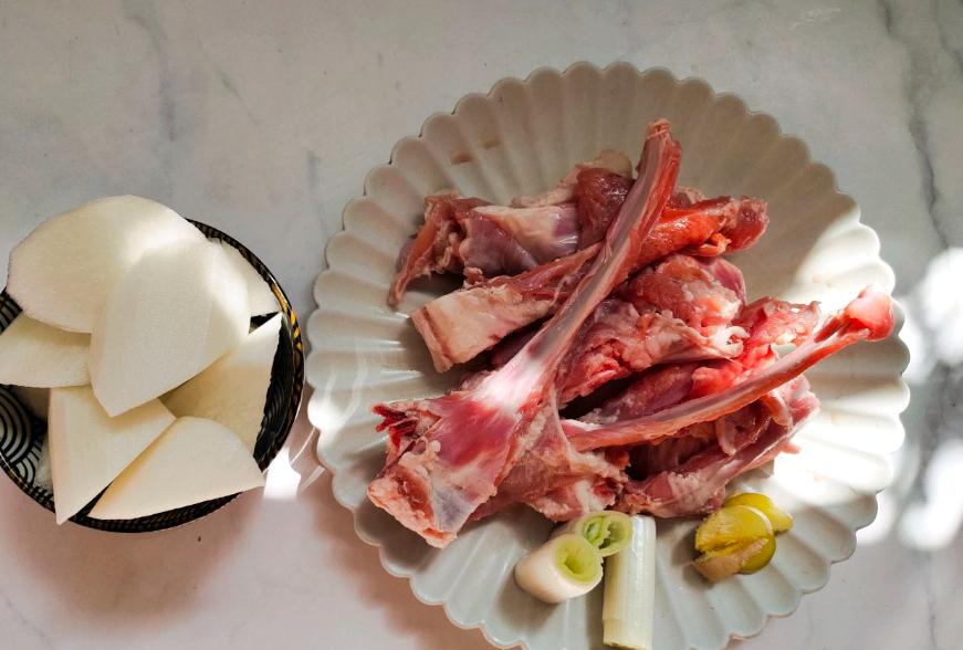 买全羊绵羊和山羊怎么区分,新疆羊肉绵羊和山羊哪个好吃