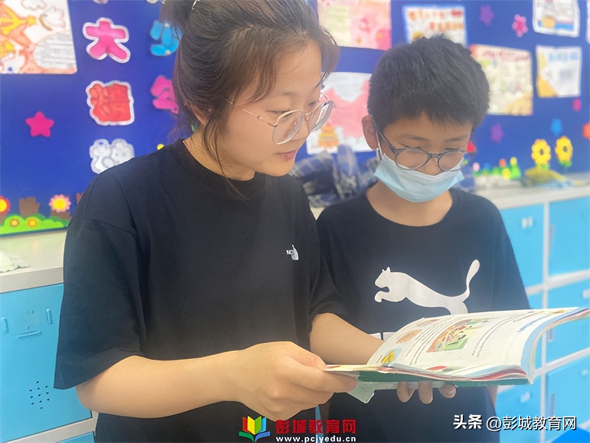 主题教育支部成员谈心谈话,绿地小学党支部开展主题党日活动