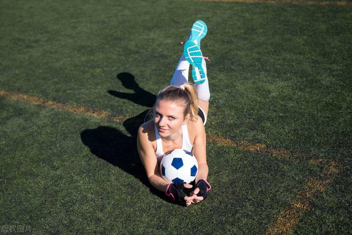 足球8号是什么位置,8号足球球衣代表什么位置