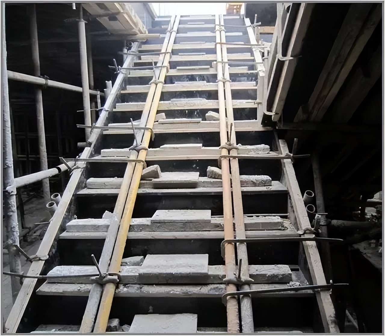 混凝土结构施工图复习资料,混凝土结构工程施工精品课程