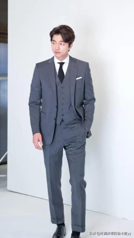 鬼怪孔刘李栋旭并肩而行,鬼怪大叔孔刘独白