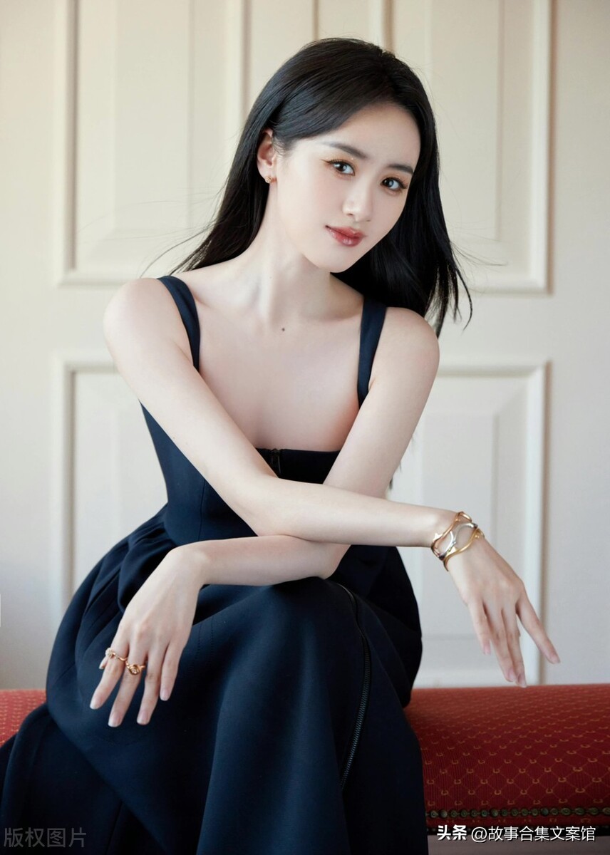 袁冰妍黑色吊带,袁冰妍金色长裙造型图片