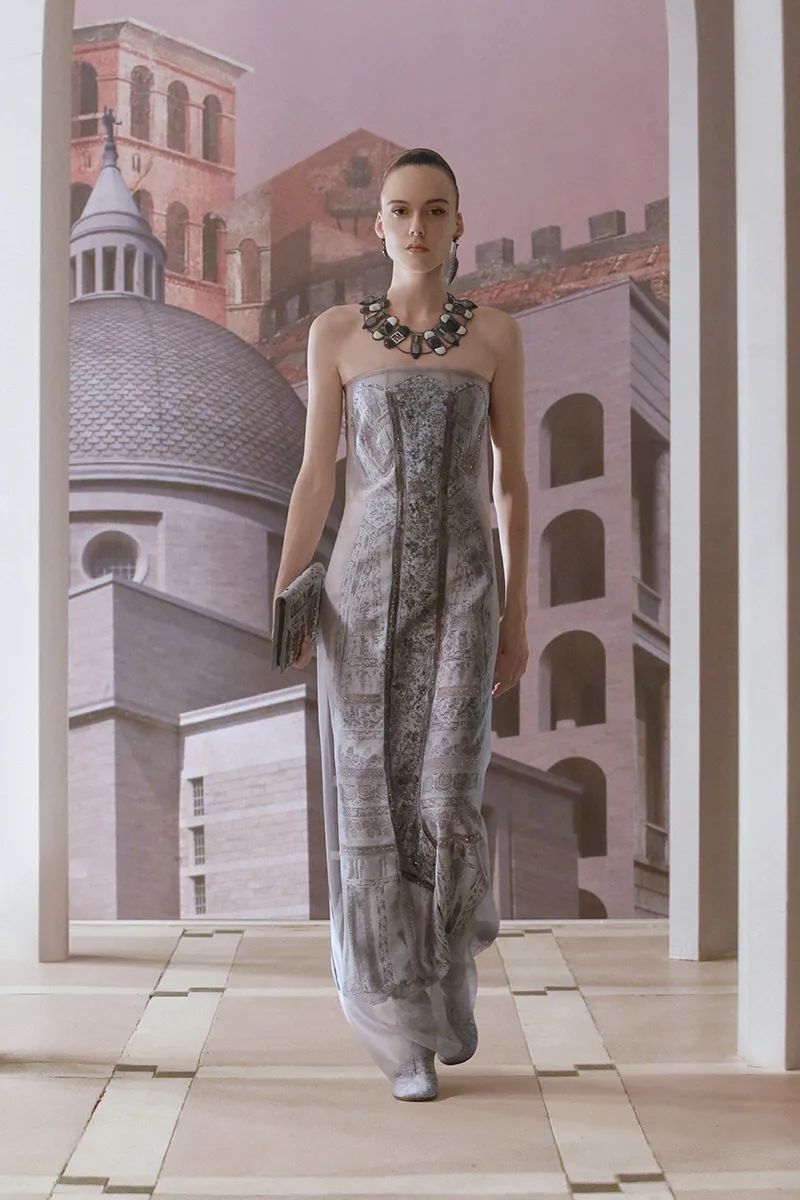 2023年明星穿过的高定,又大又繁琐的高定系列