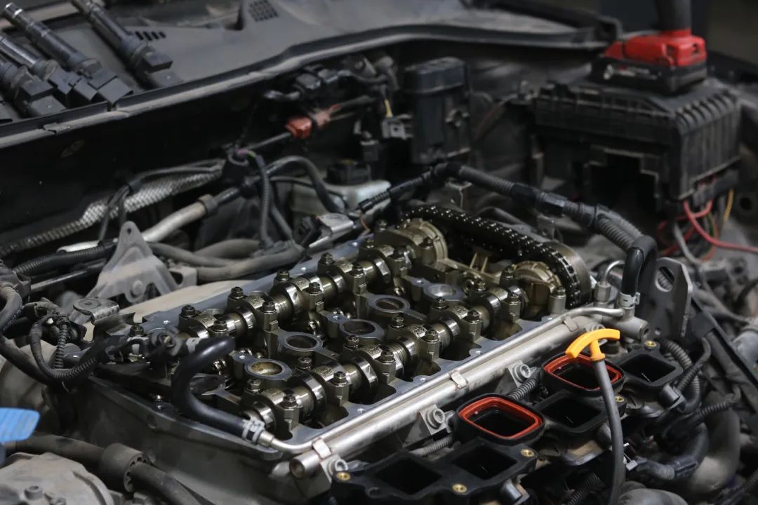 r36翻新改造全过程,大众r36这么老的车怎么还卖这么贵