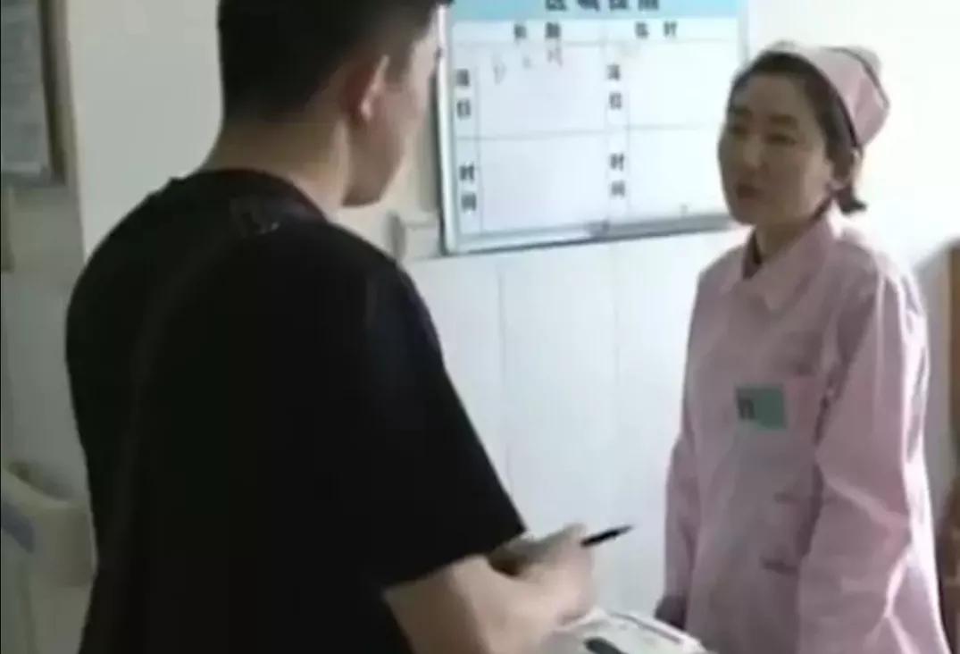 “死乞白赖”得不到爱情，哺乳期的她被“准丈夫”勒死斩成6截！