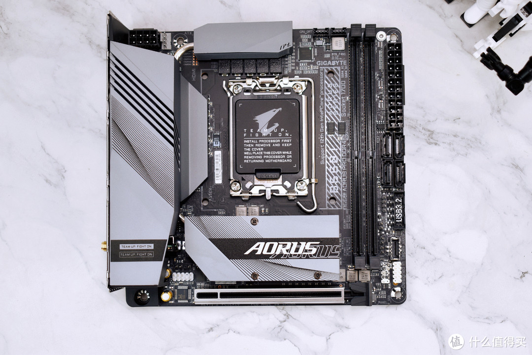 打造小钢炮,技嘉b660小雕主板接口解析