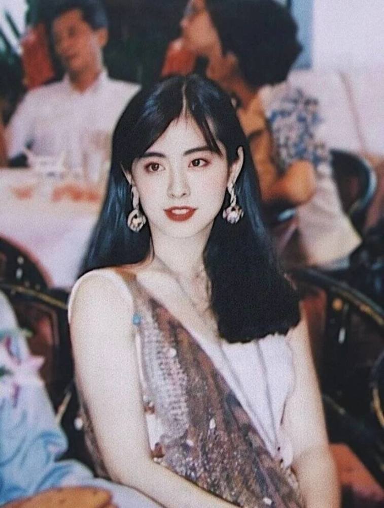 刘德华27岁的电影视频,刘德华几岁向吴倩莲求过婚