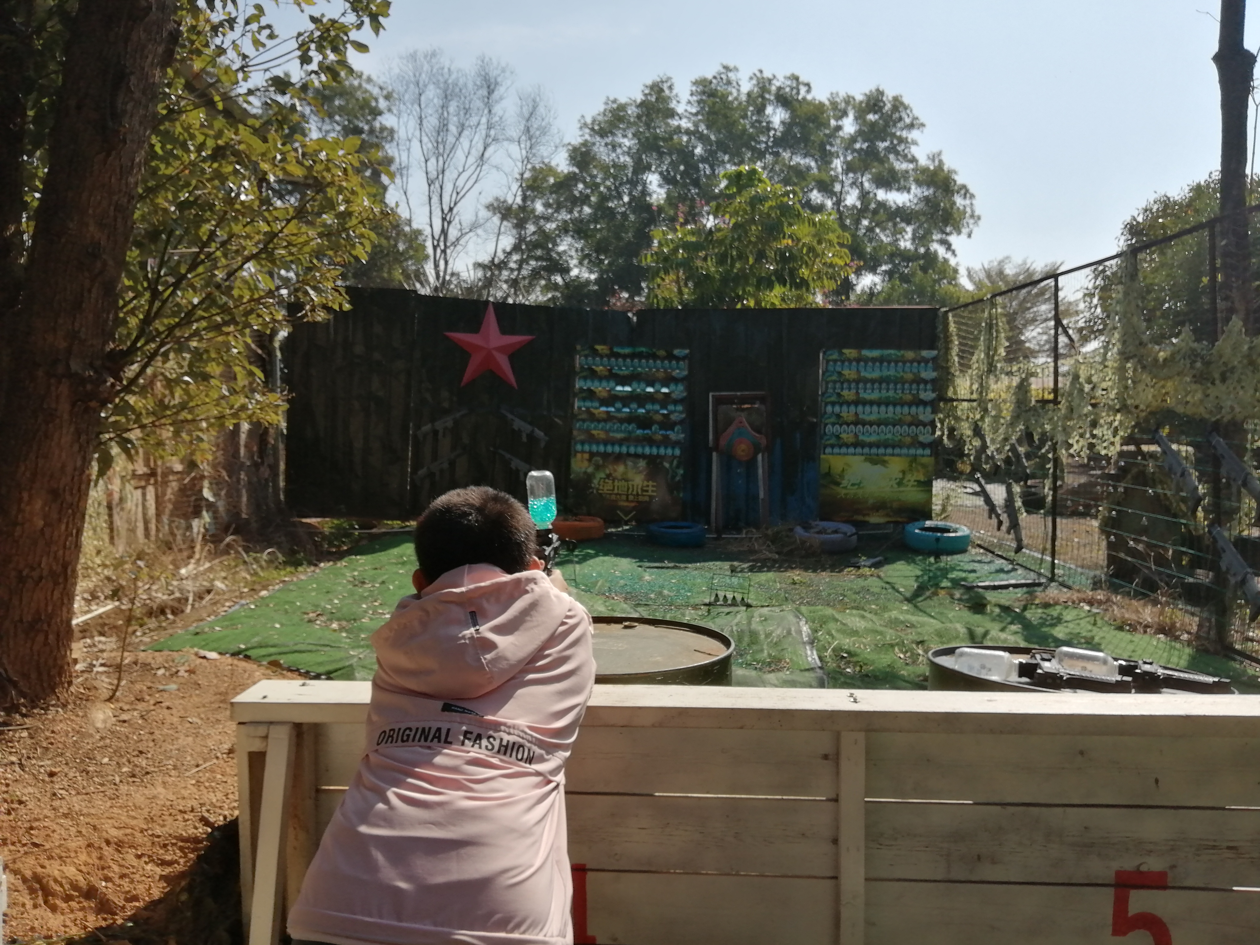 客天下(四):客天下田园花海CS战场山地车小朋友玩得乐不思蜀