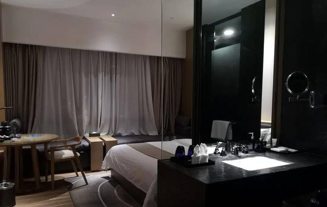 深圳色贪覆灭记：敛财3000万，睡美女律师，长期霸占5名女法官