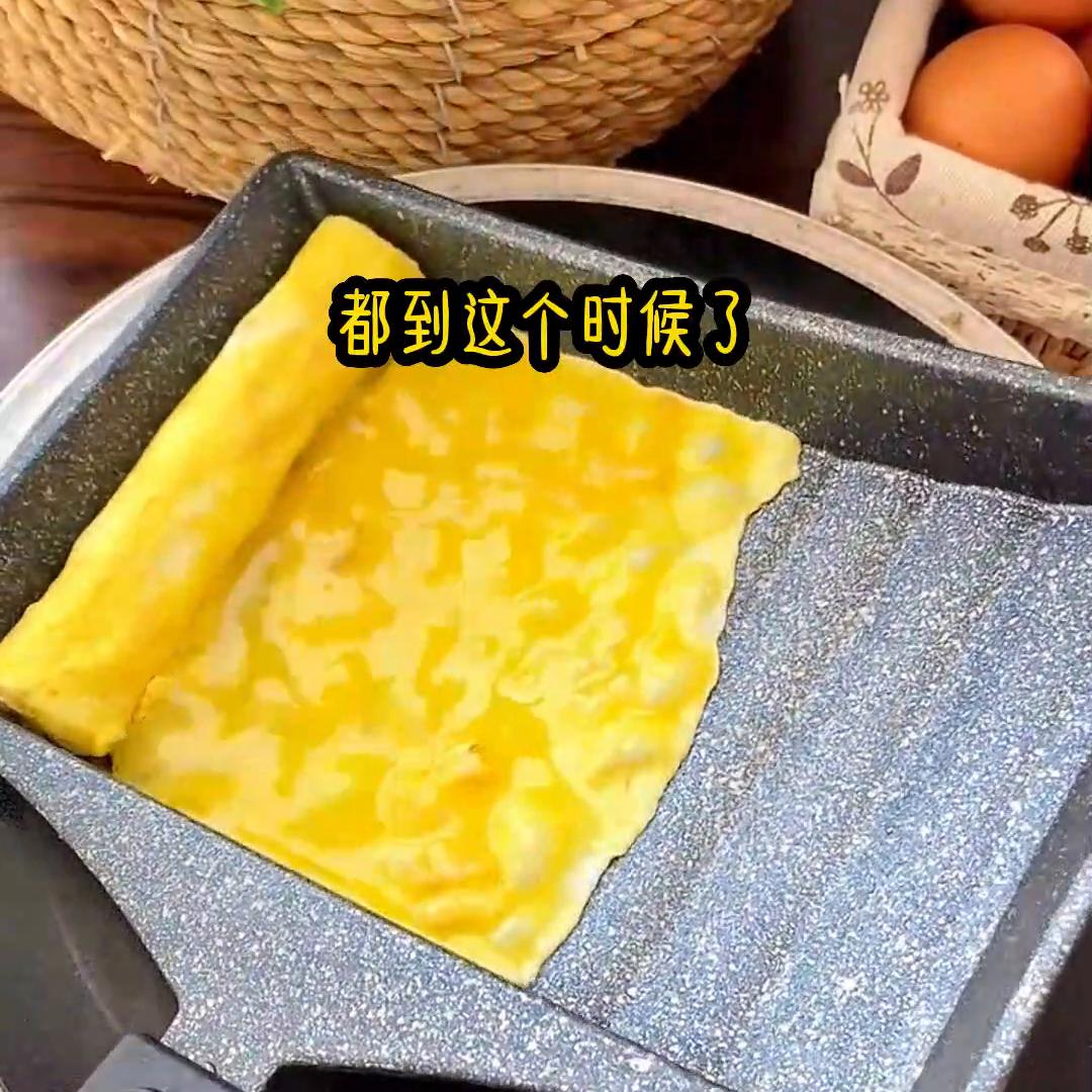 每天打12份工供女友读书,每天打十几份工短剧