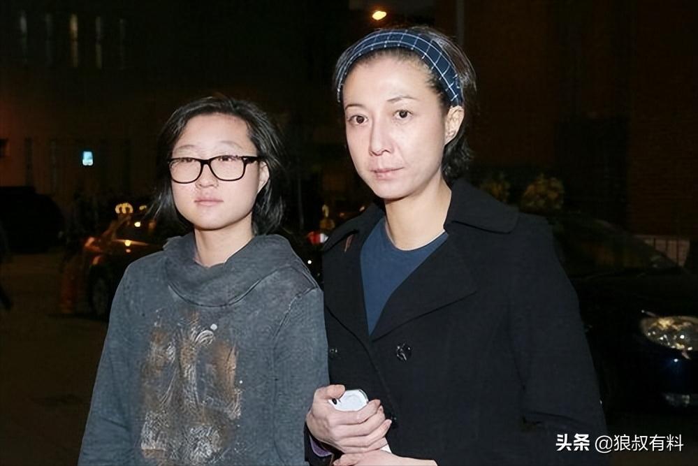 这三位巨星的后代，同样是明星的私生子，待遇简直天壤之别