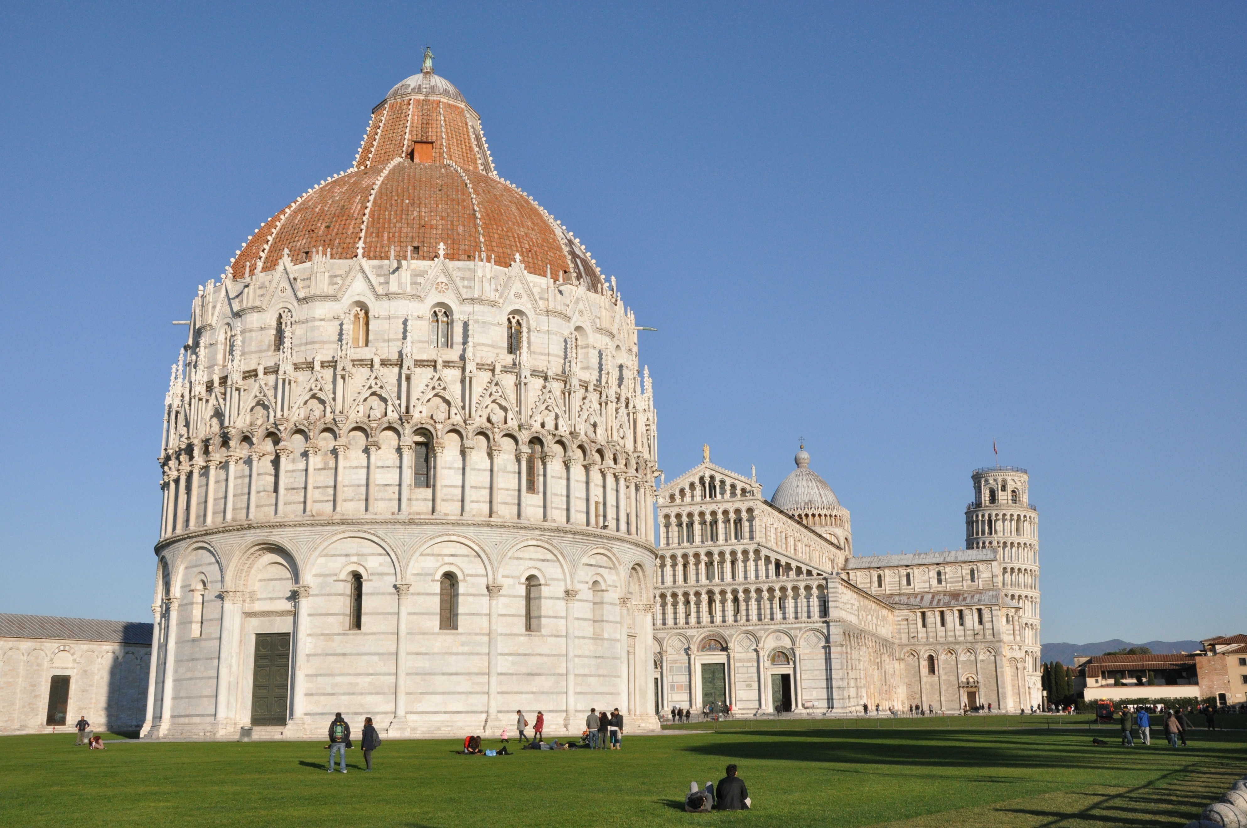 比萨斜塔是比萨教堂吗,比萨斜塔著名吗