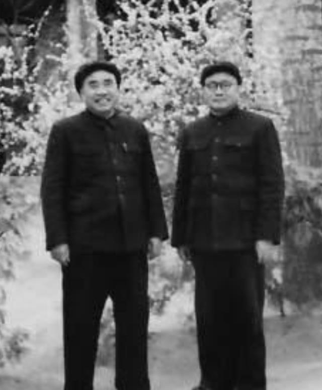 朱老总与刘帅的关系怎么样？刘帅感慨道：我们两人曾经是死对头！