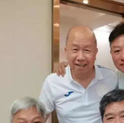 一众息影的港星内地重聚!转行后各谋发展,有人送快递有人做装修