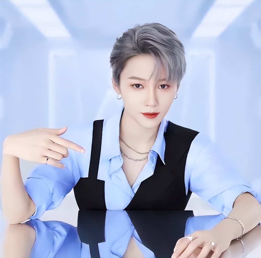 刘雨昕同款短发图片,刘雨欣短发造型图片