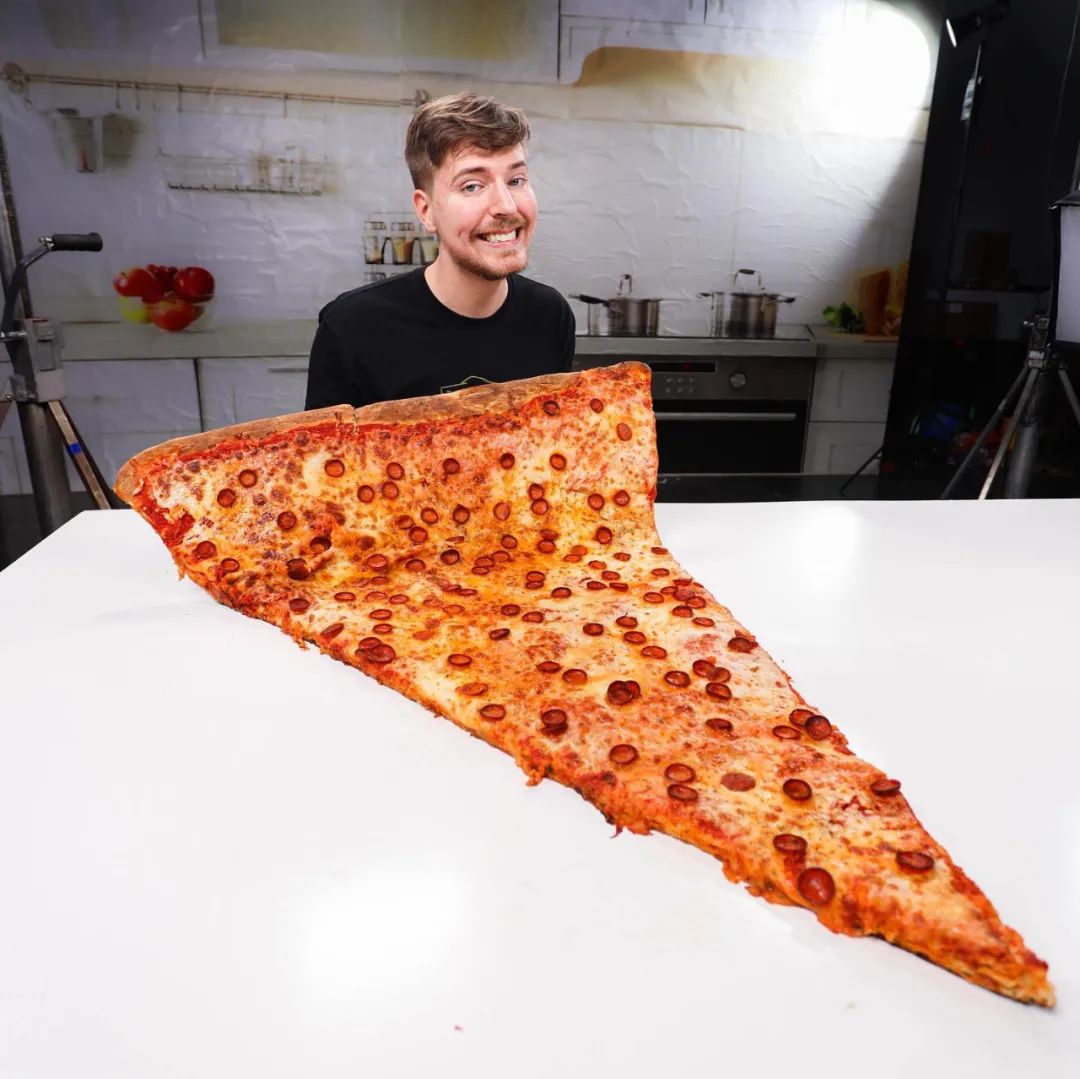 美国网红用一个月时间挣一百万,美国网红10000美金