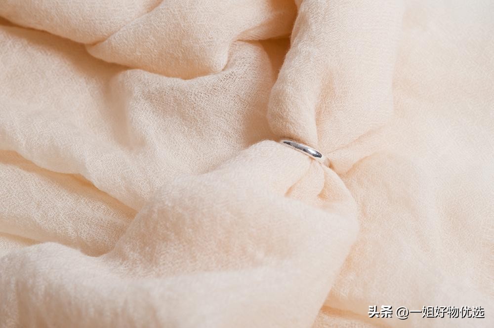 羊绒围巾推荐店铺,羊绒围巾推荐什么颜色