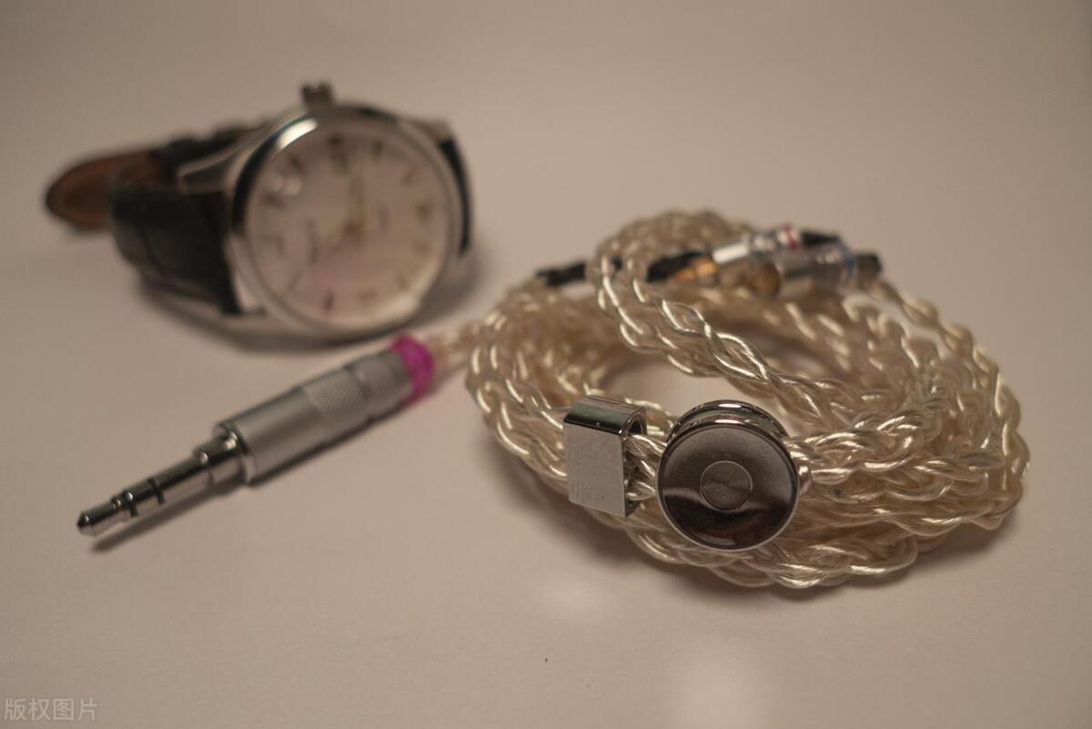 手表表盘怎么清洗更亮,怎么样清洗手表的表链和表盘