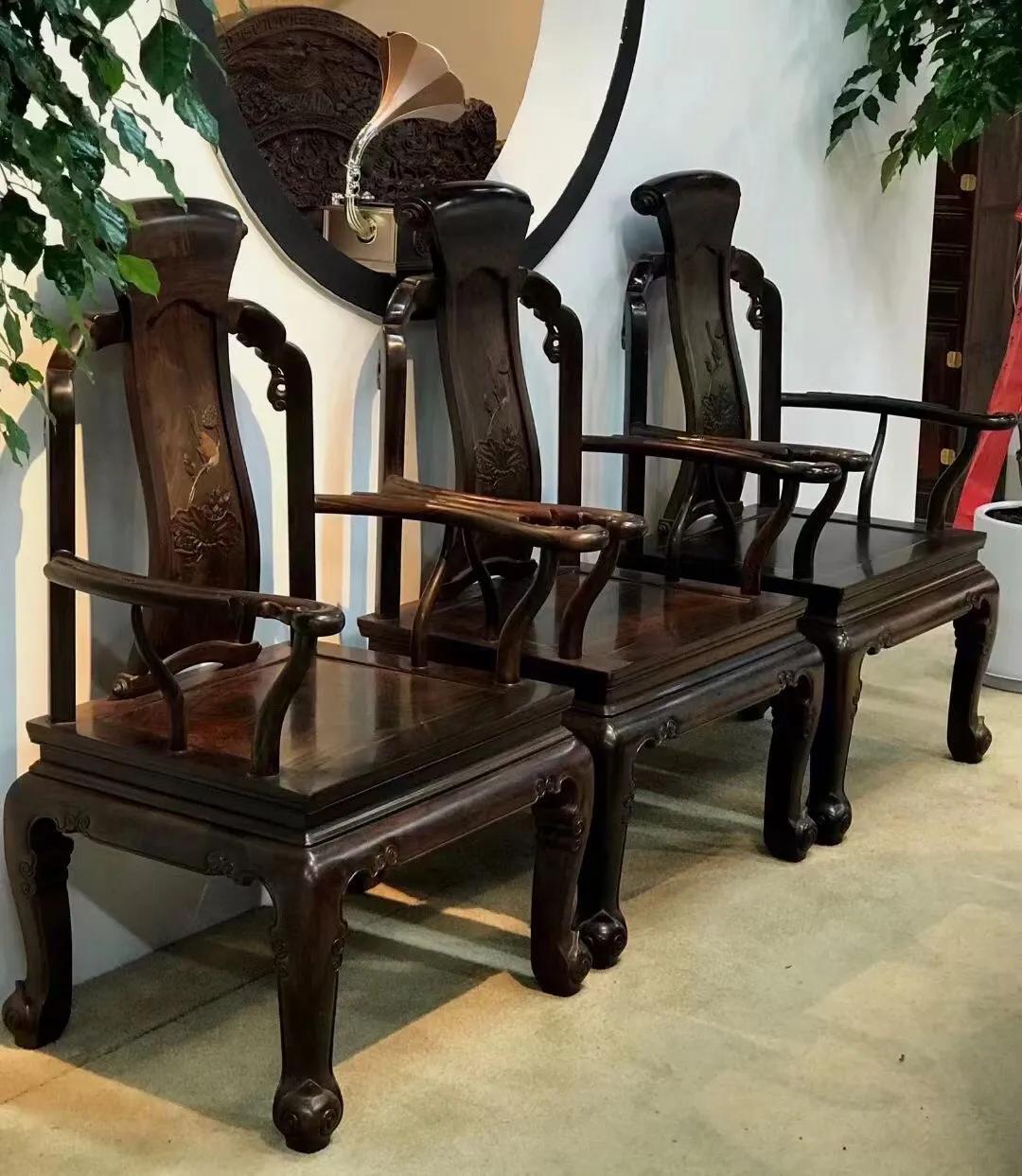 大红酸枝交趾黄檀圆桌图片,大红酸枝交趾黄檀餐桌