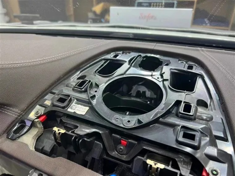 宝马5系改波士顿音响,喀什老款宝马5系音响改装