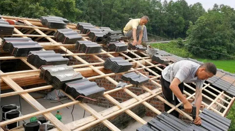 国家对农村住房老房子的翻新政策,城市的老自建房翻新政策