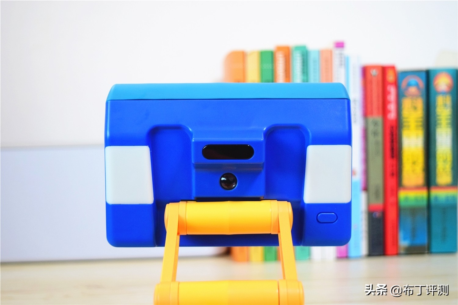 如何培养孩子的正确坐姿？UBOT智能坐姿矫正器评测