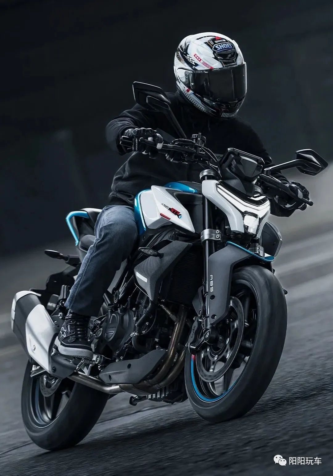 春风nk450街车坐高,国产三万五以内的四缸摩托车