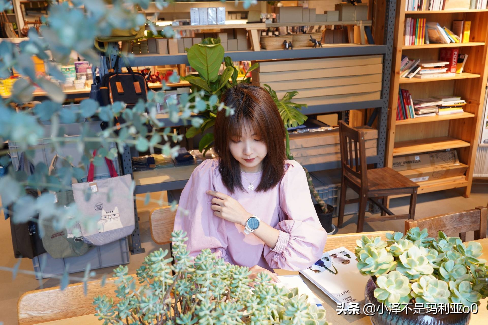 佳明venu2plus和苹果watch8怎么选 (买佳明5还是买applewatch2)