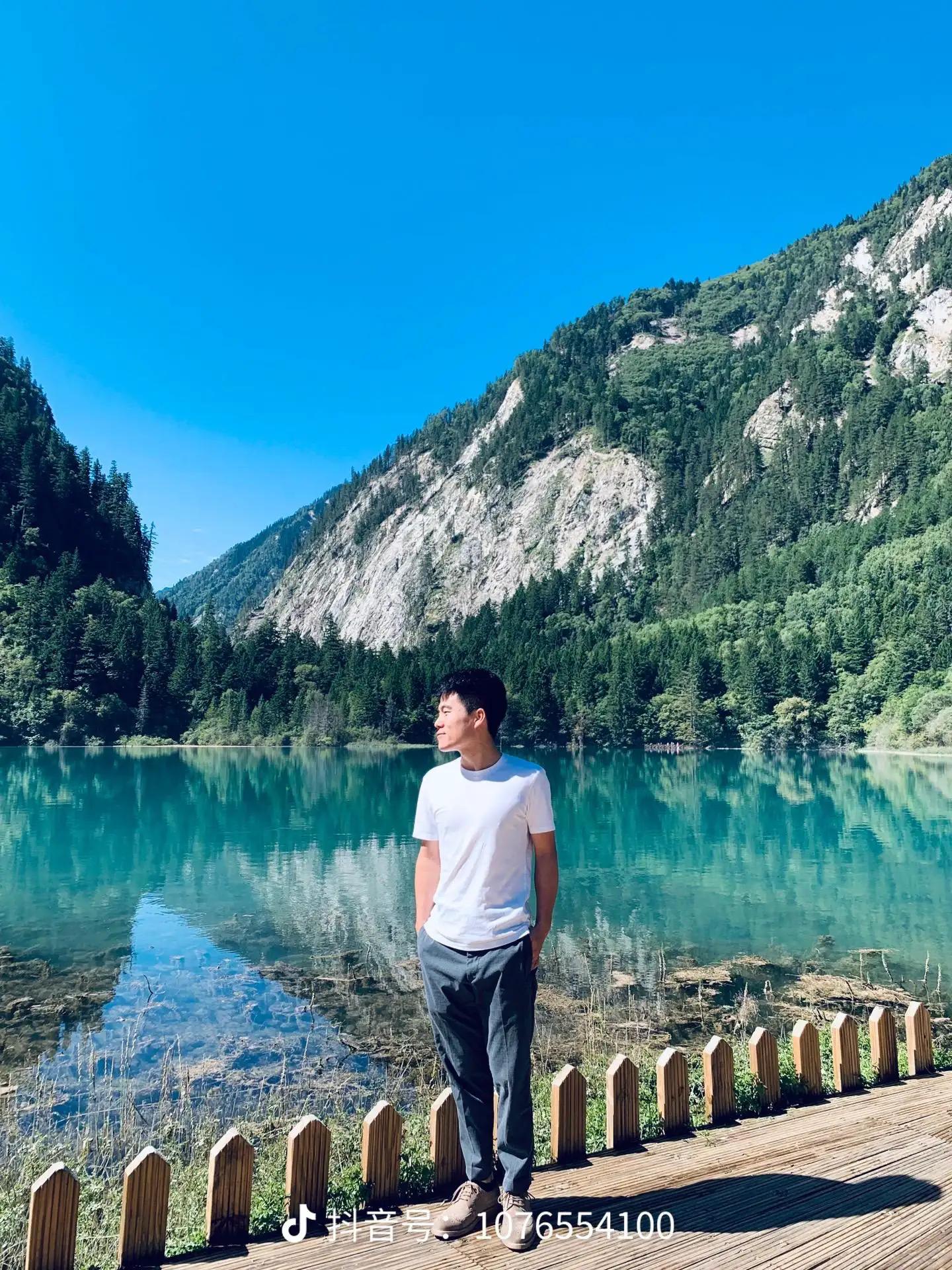 新东方的带货直播的网红是谁,新东方直播带货团队