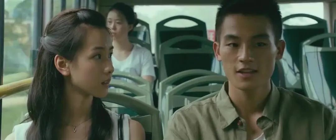 女大学生生活费800,女大学生在校收费