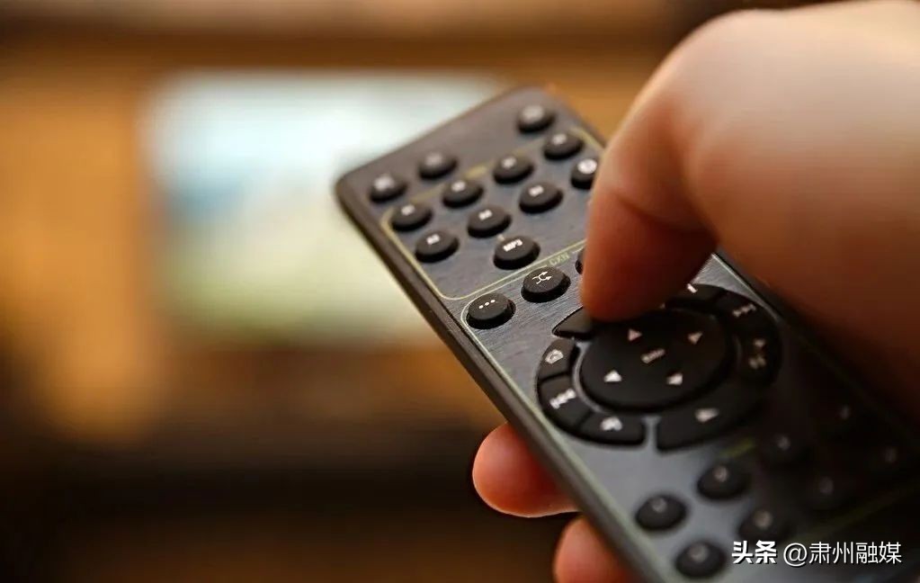 遥控器按键失灵一招解决,遥控器按键失灵修理最简单的方法