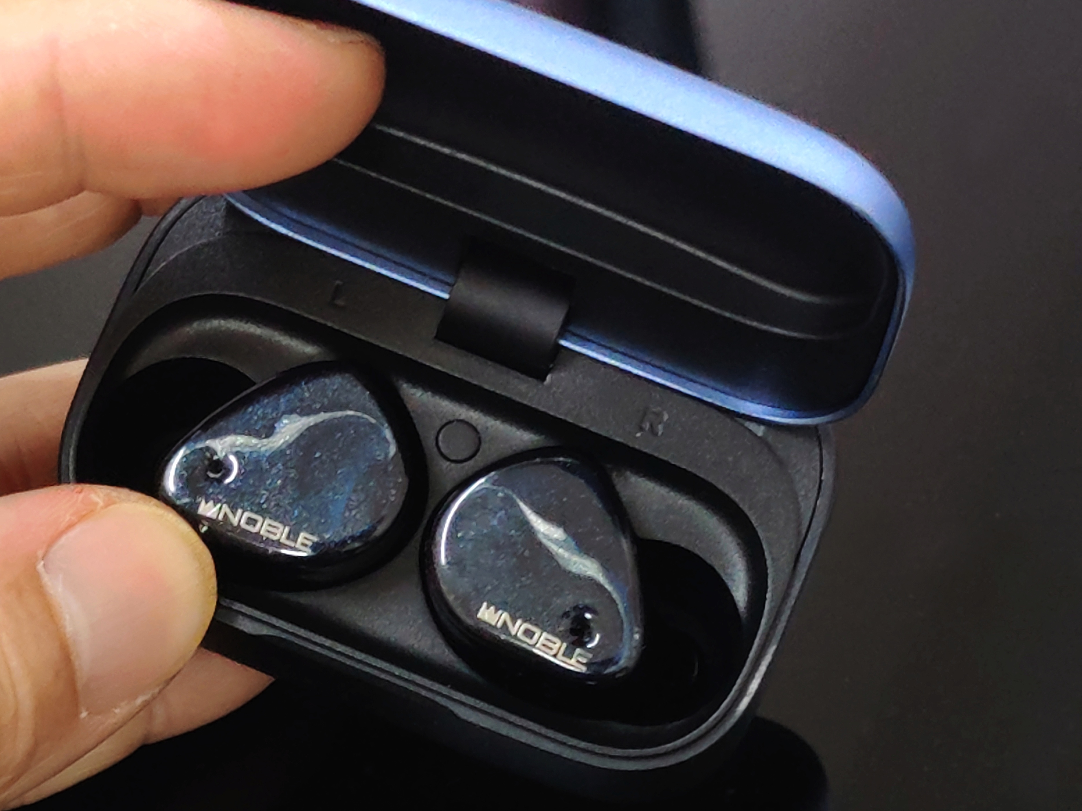 Tws磁吸蓝牙耳机评测,tws空气传导蓝牙耳机