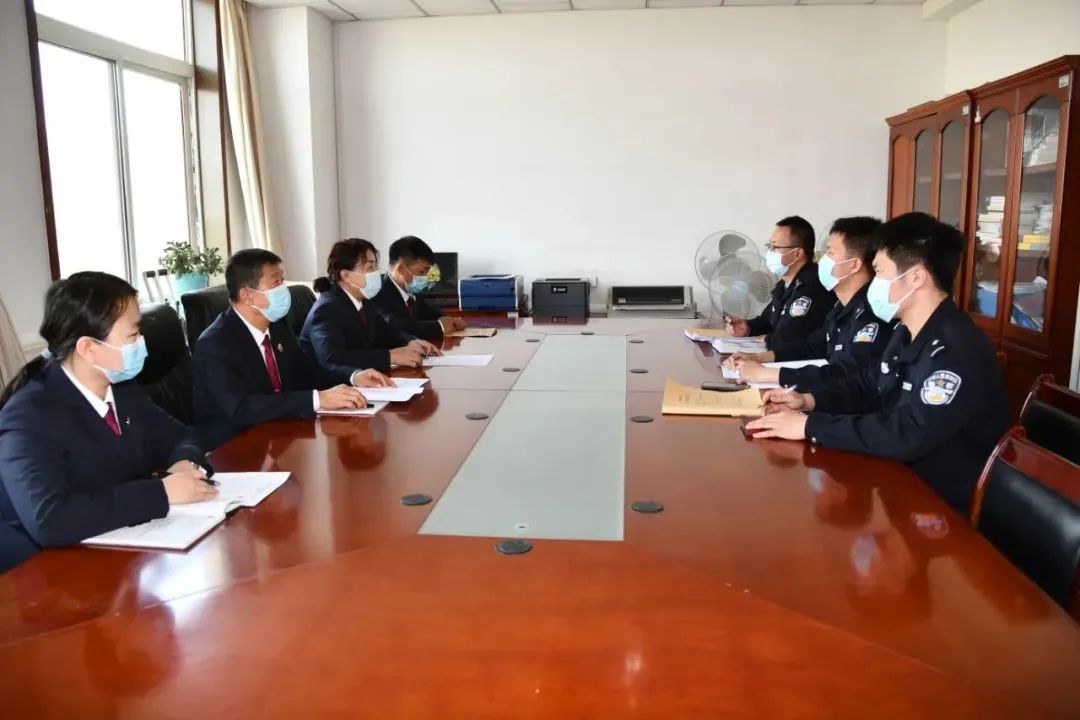 @股民们你进的“证券公司投资群”是真的吗？