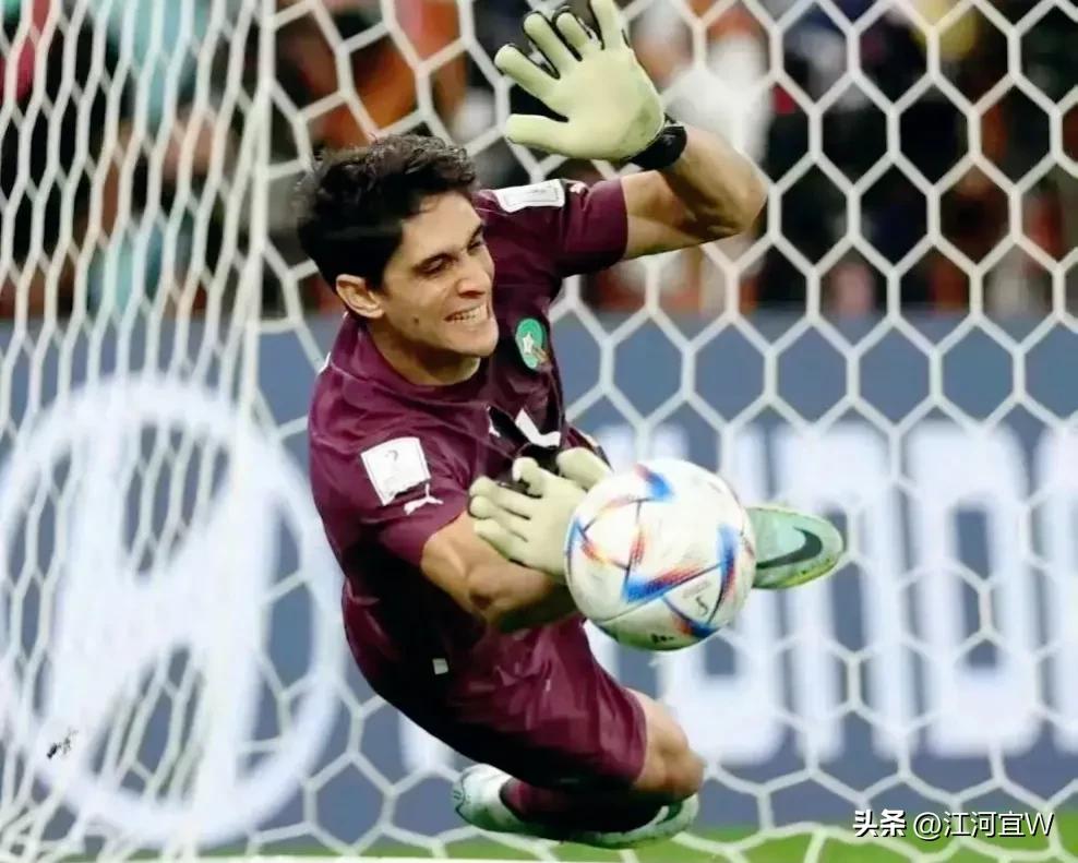 世界杯封神之路，盘点三大门神高光时刻