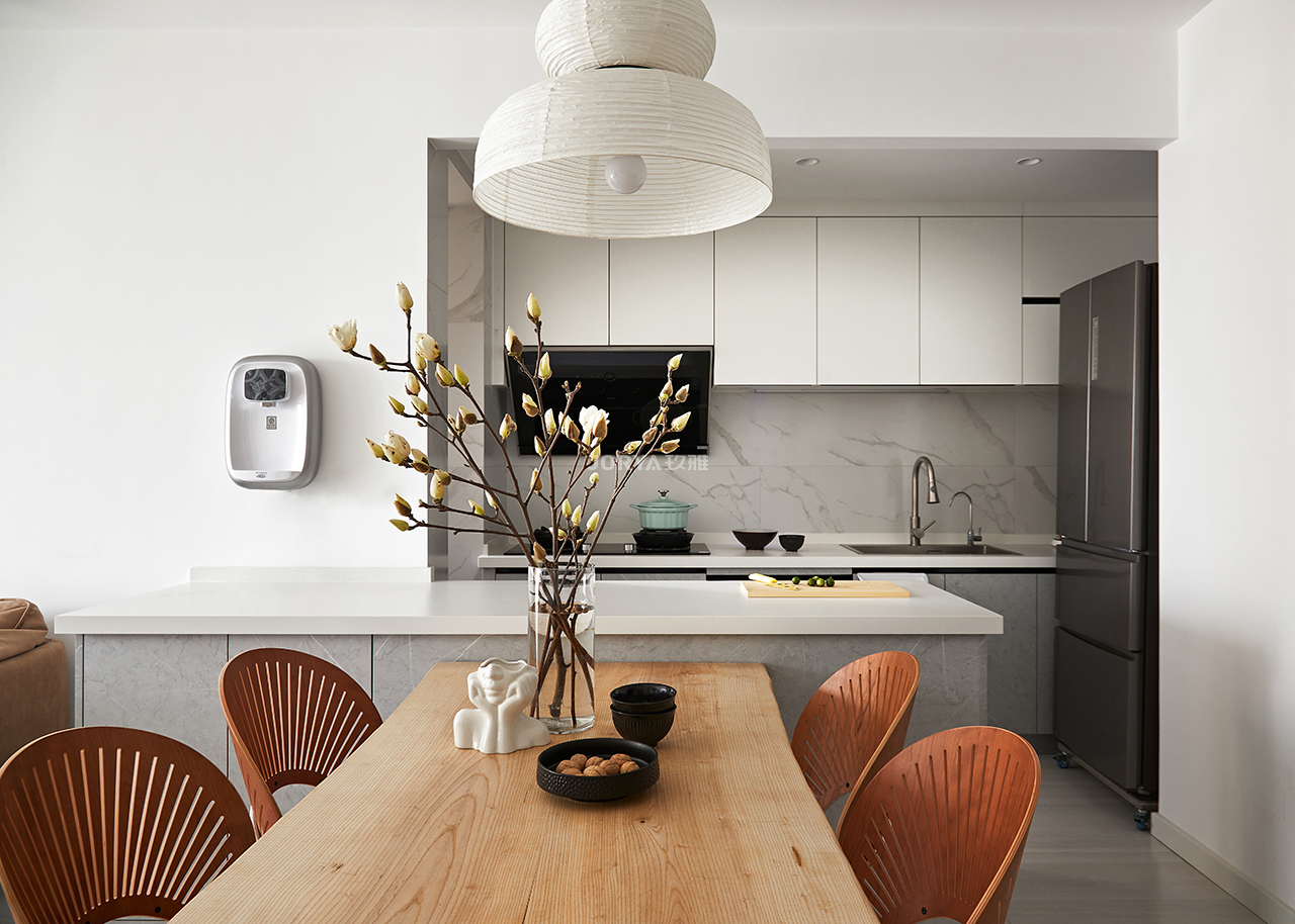 奶油白简约别墅,奶油白原木风小户型