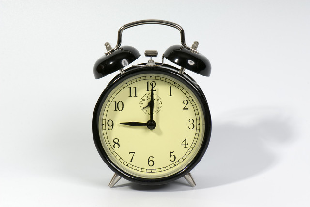 大年初二回娘家送什么东西吗,正月初二回娘家带几份礼