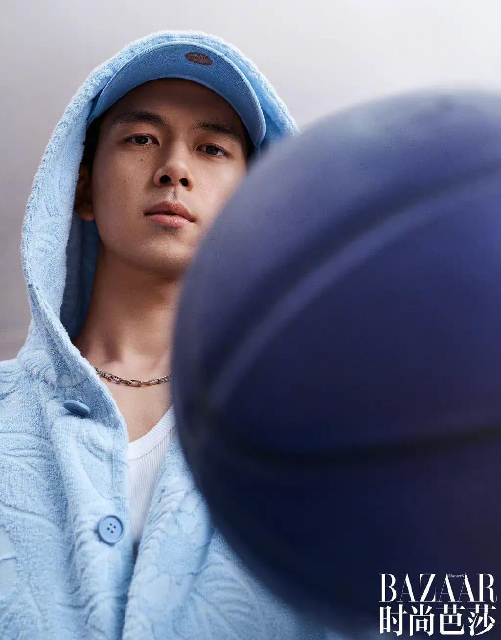 时尚芭莎肖战和谁拍过,时尚芭莎肖战年度盛典照片