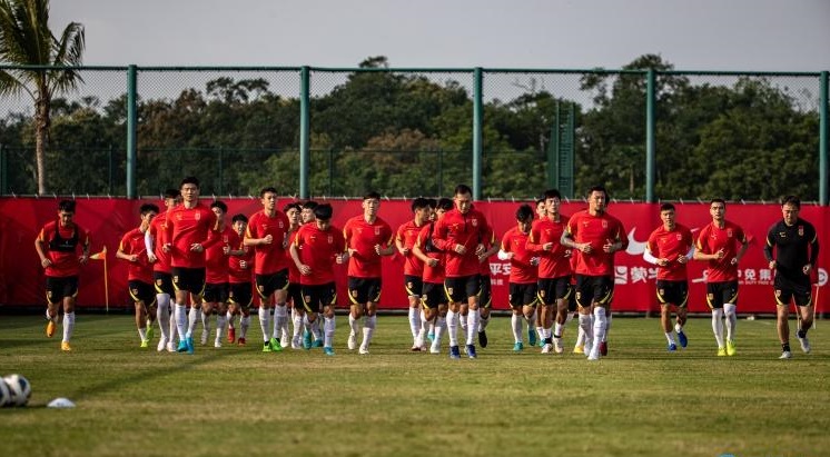 脑子坏了？日韩相继淘汰出局，中国媒体人大喊：冲出亚洲也没用