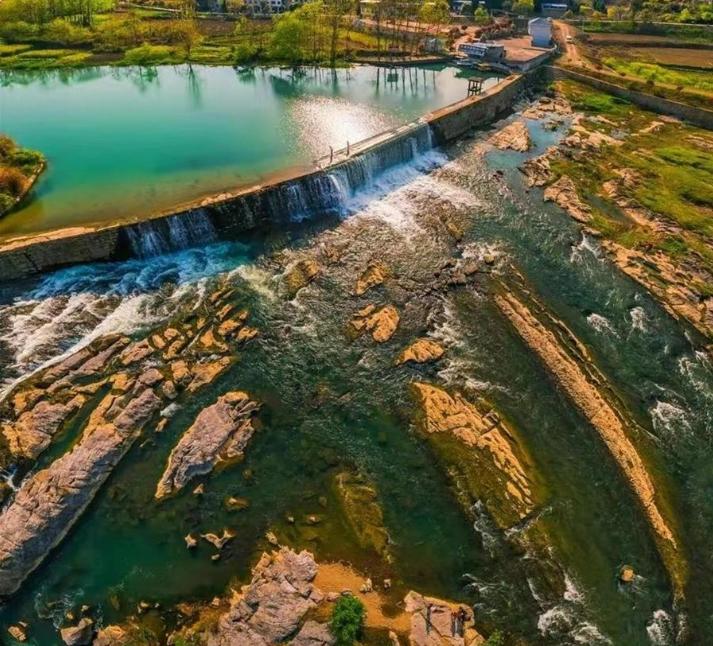 崇阳白霓古堰 (崇阳白霓镇千年古堰)