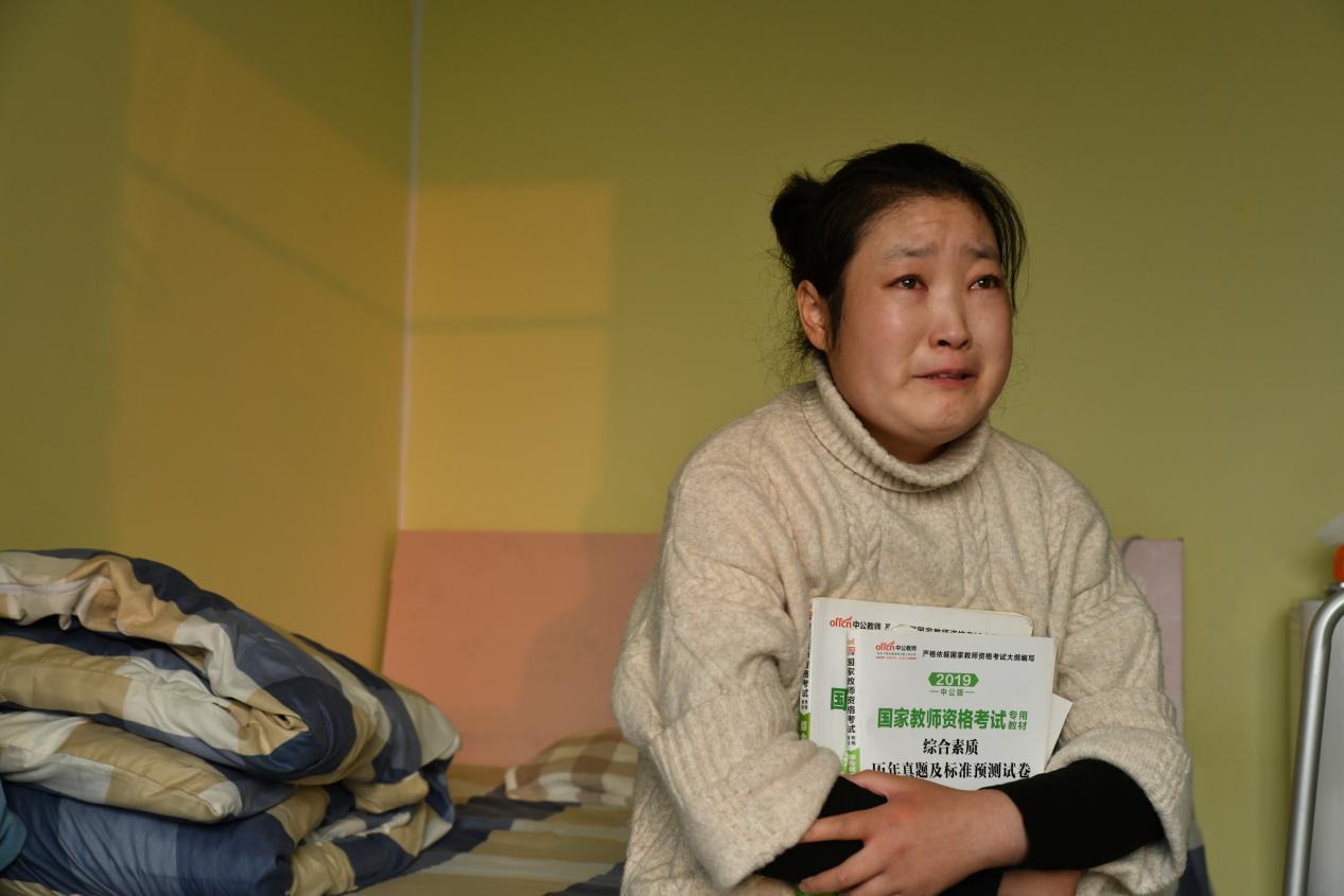 十岁女孩右脸长了一个疙瘩,右脸长了一个黑色的硬疙瘩