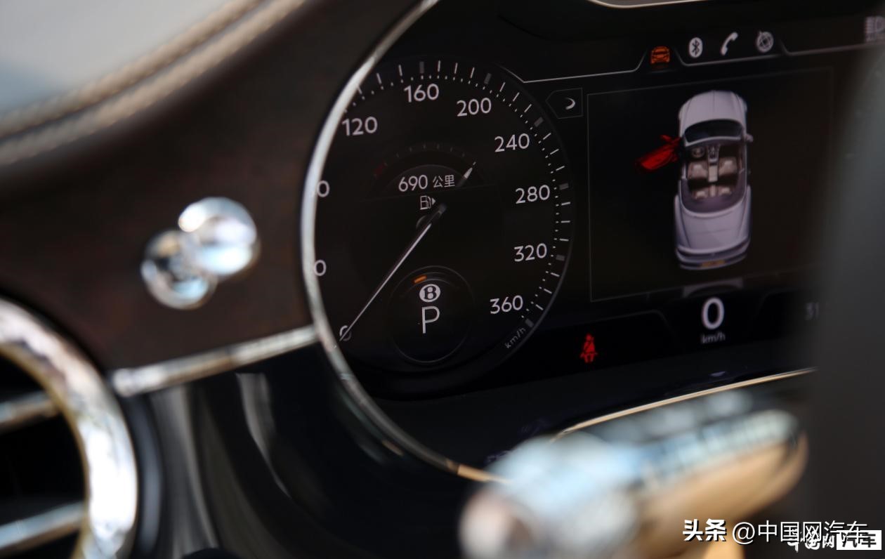 高贵气质动感拉风实拍宾利欧陆gts,沉浸式体验宾利欧陆gt